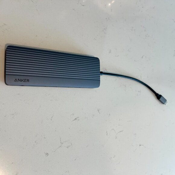 Anker 14-in-1 USB C Hub Laptop Docking Station Triple Display 4K HDMI 1080P VGA - Picture 3 of 14